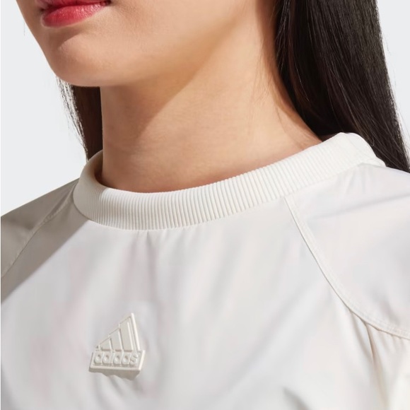 NWT adidas CITY ESCAPE LOOSE-FIT TEE - Picture 4 of 4